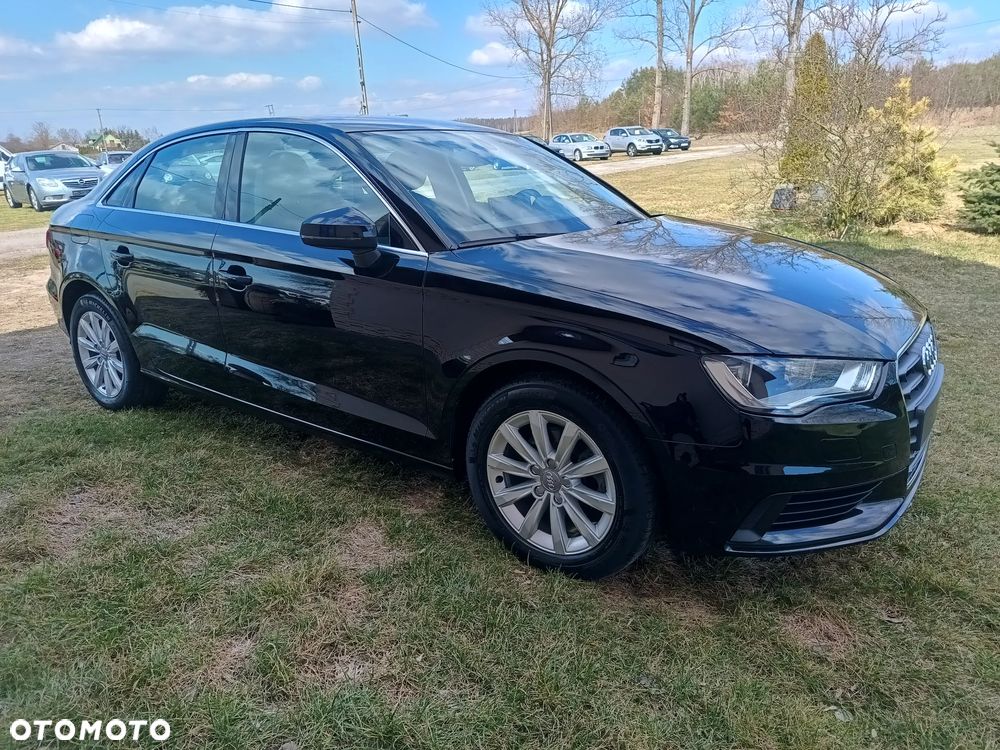 Audi A3 Limousine 1.6 TDI Attraction