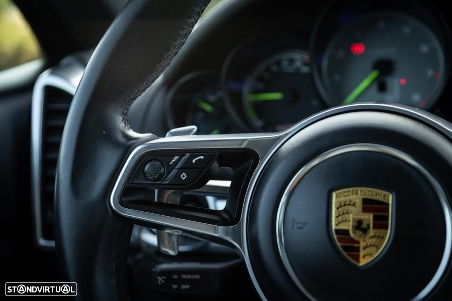 Porsche Cayenne S E-Hybrid - 31