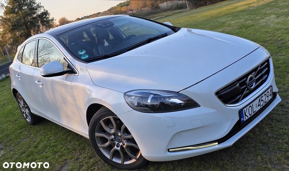 Volvo V40 D3 Summum - 1
