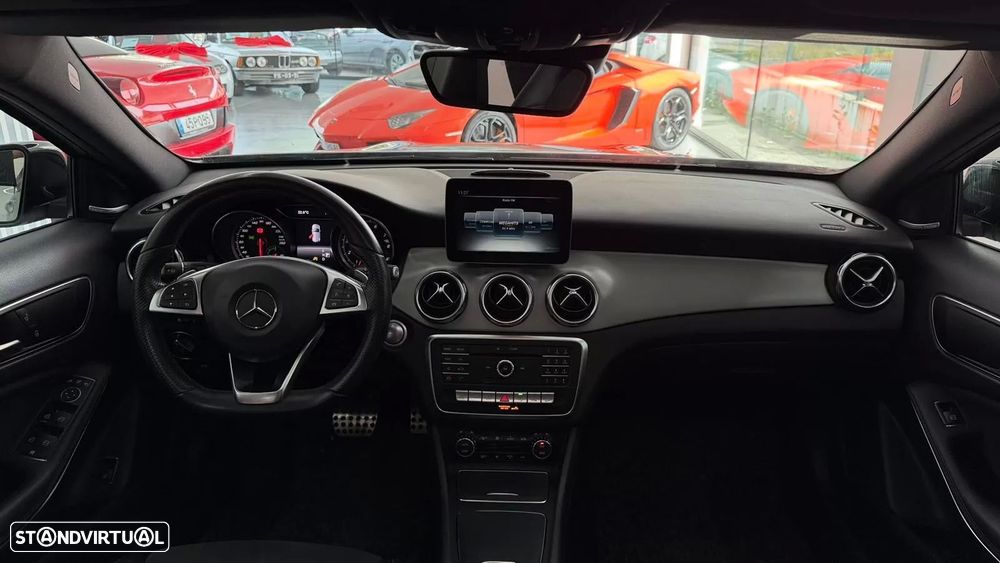 Mercedes-Benz GLA 250 4-Matic AMG Line - 23