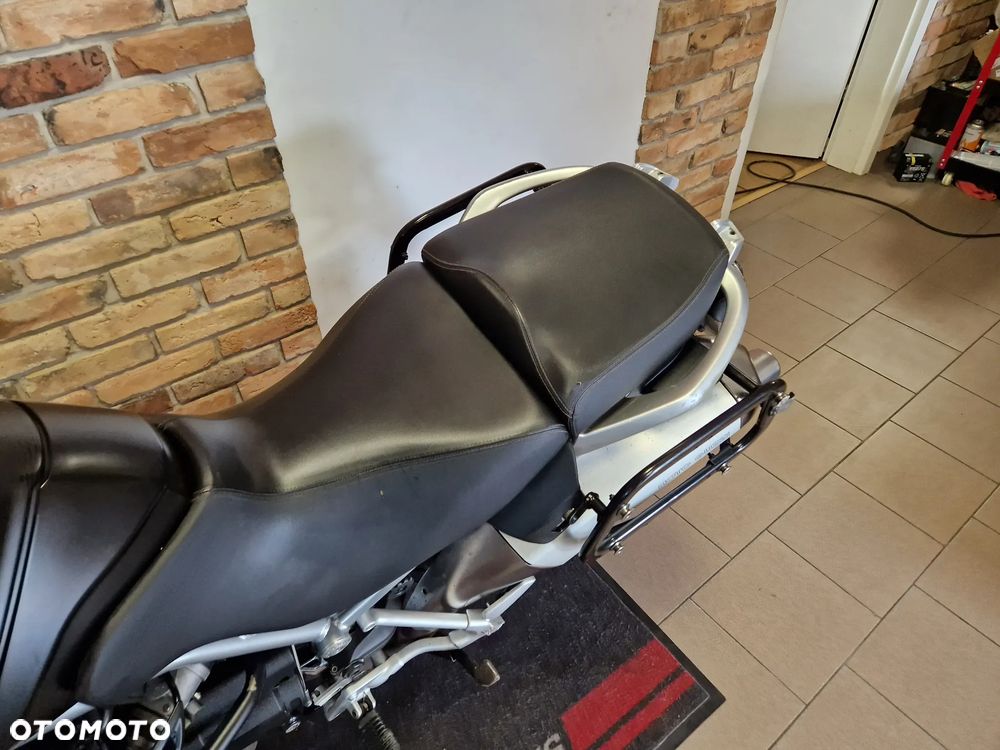 Moto Guzzi Stelvio - 12