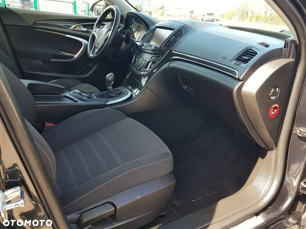 Opel Insignia 1.6 SIDI Turbo ecoFLEX Start/Stop Innovation - 16