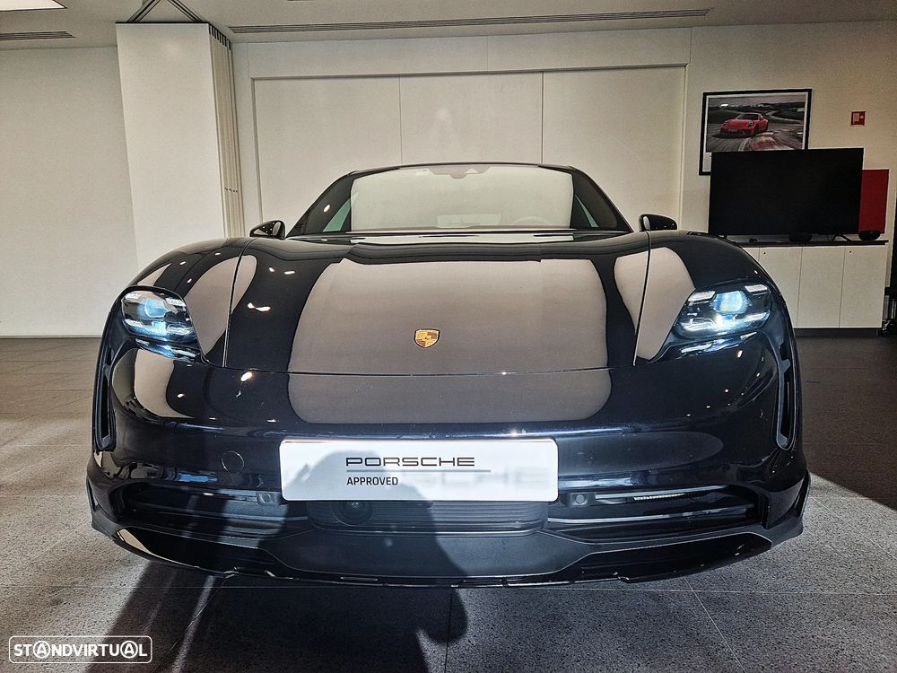 Porsche Taycan Cross Turismo 4S - 14