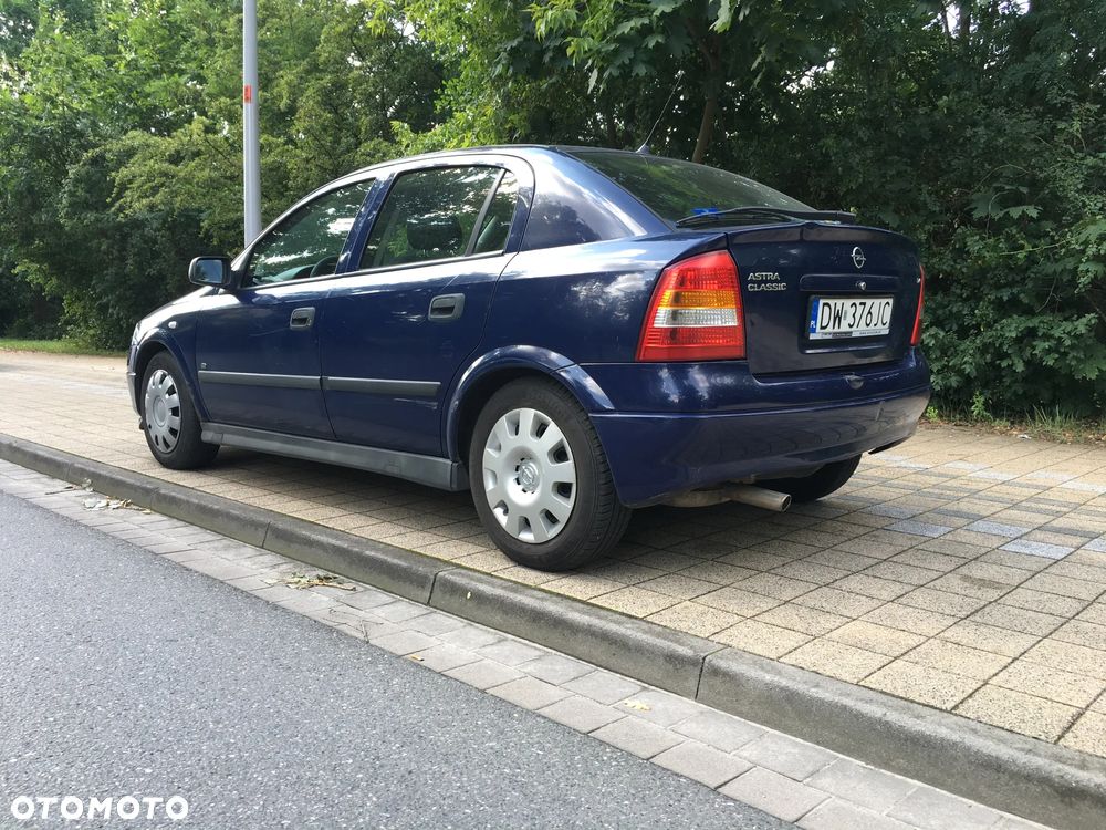 Opel Astra - 2