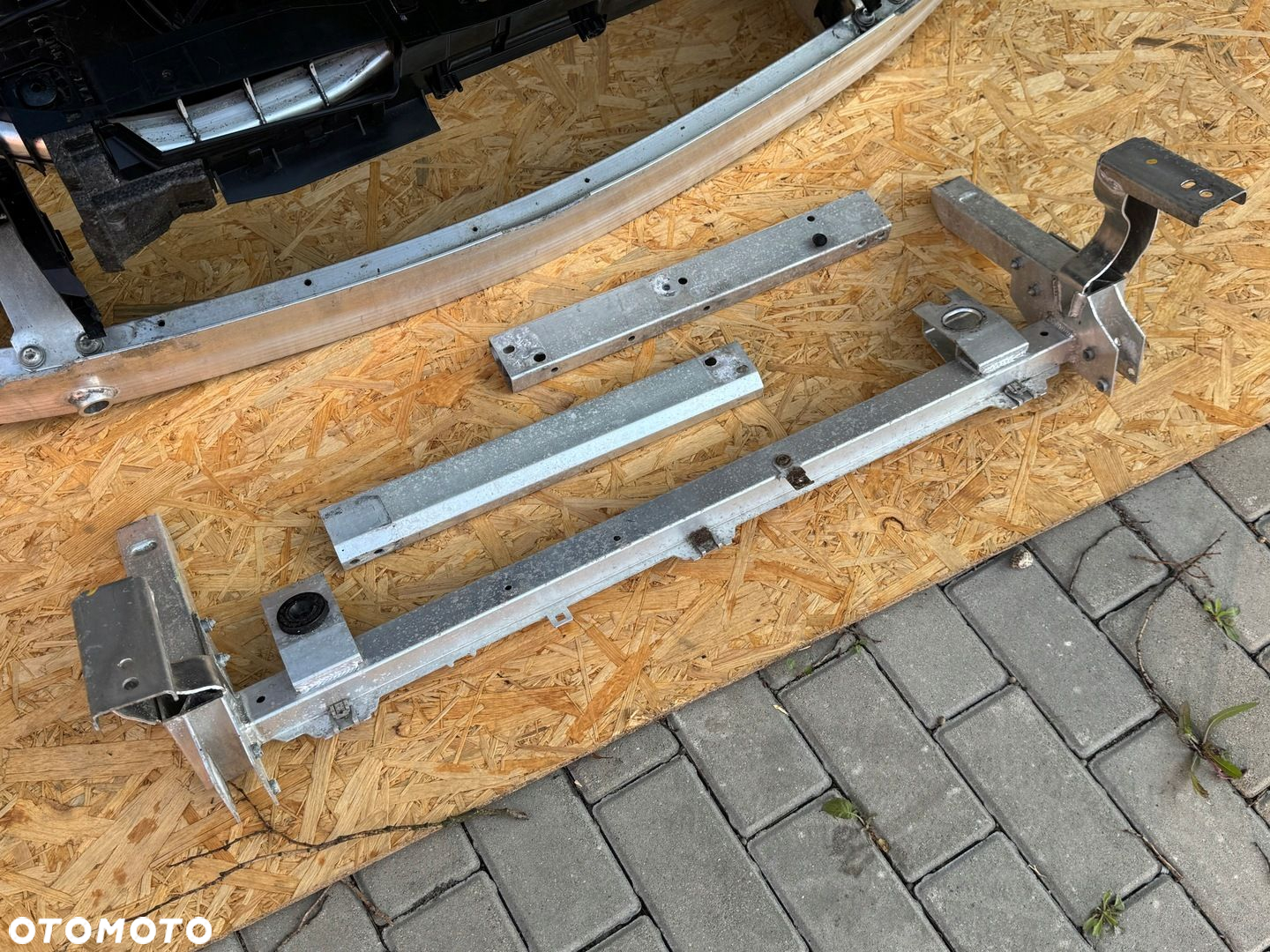 MERCEDES A W176 CLA W117 GLA W156 WZMOCNIENIE PRZOD PAS CHŁODNICE ORG - 3
