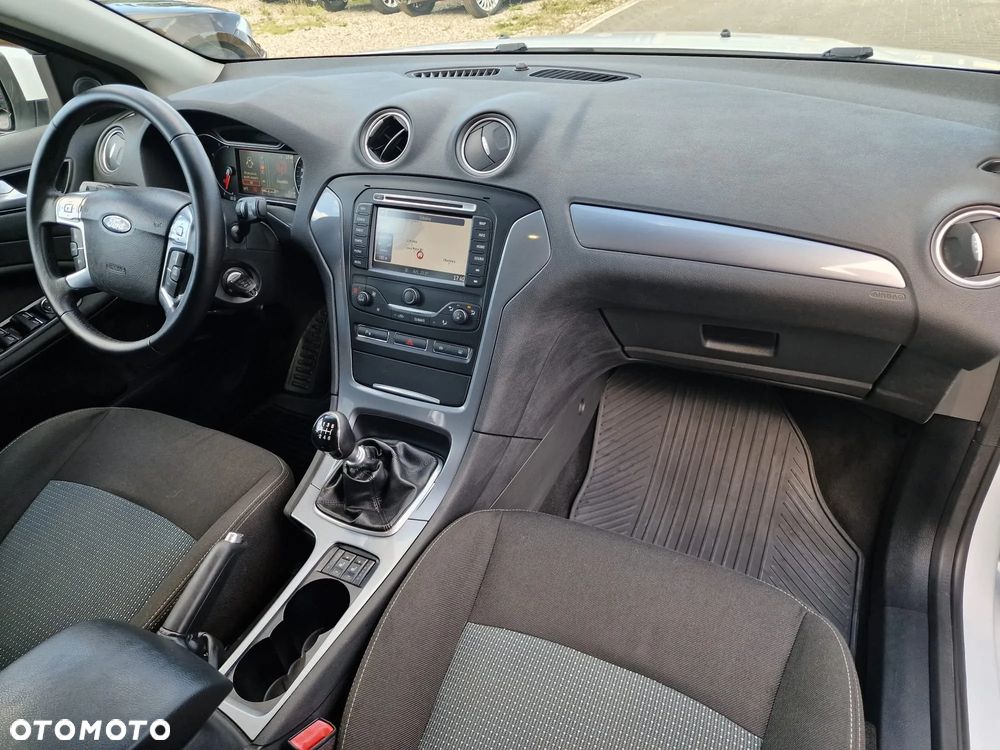 Ford Mondeo 2.0 TDCi Champions Edition - 18