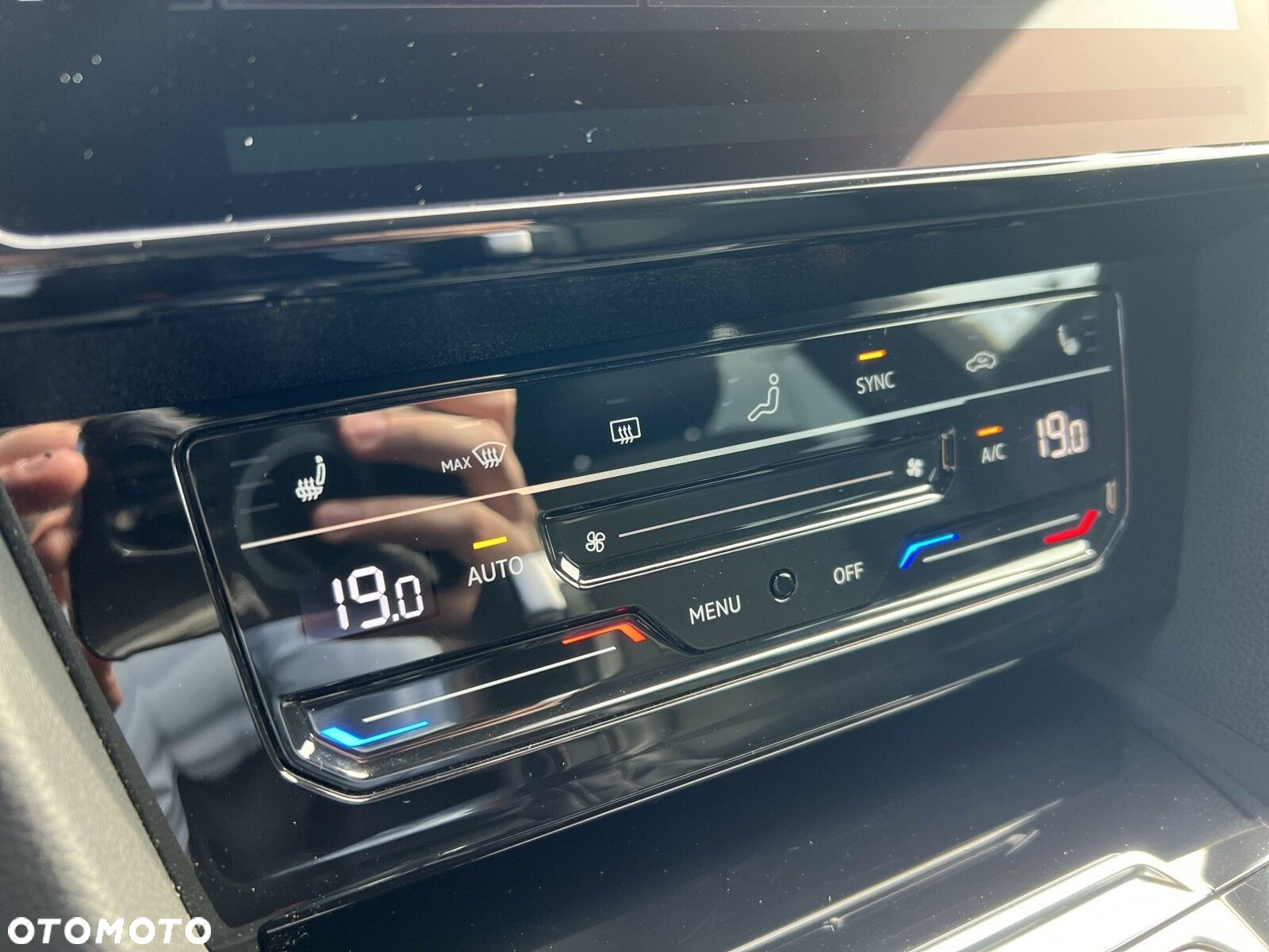 Volkswagen Arteon 2.0 TSI R-Line DSG - 25