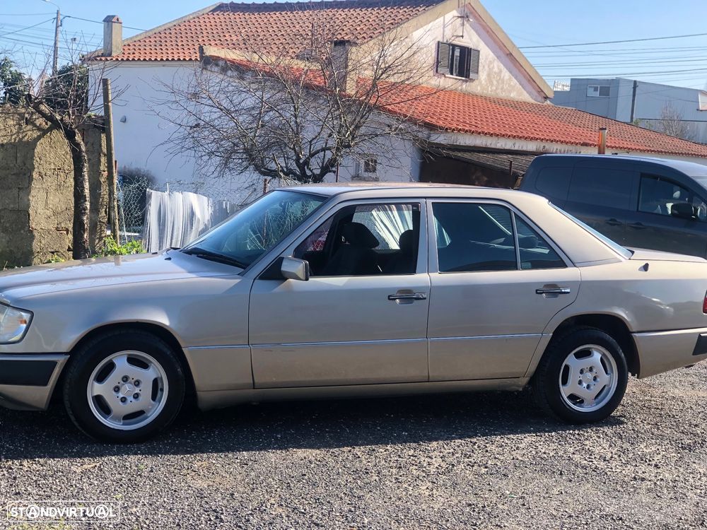 Mercedes-Benz E 250 - 7