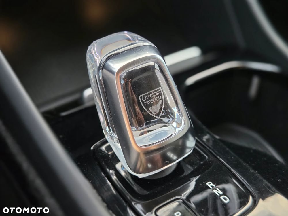 Volvo XC 40 T3 Geartronic Inscription - 28
