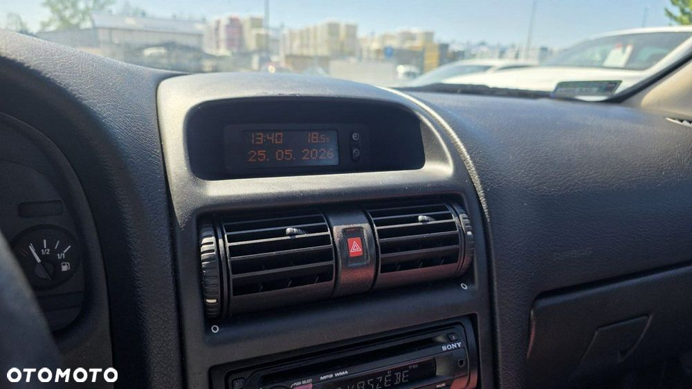Opel Astra - 12