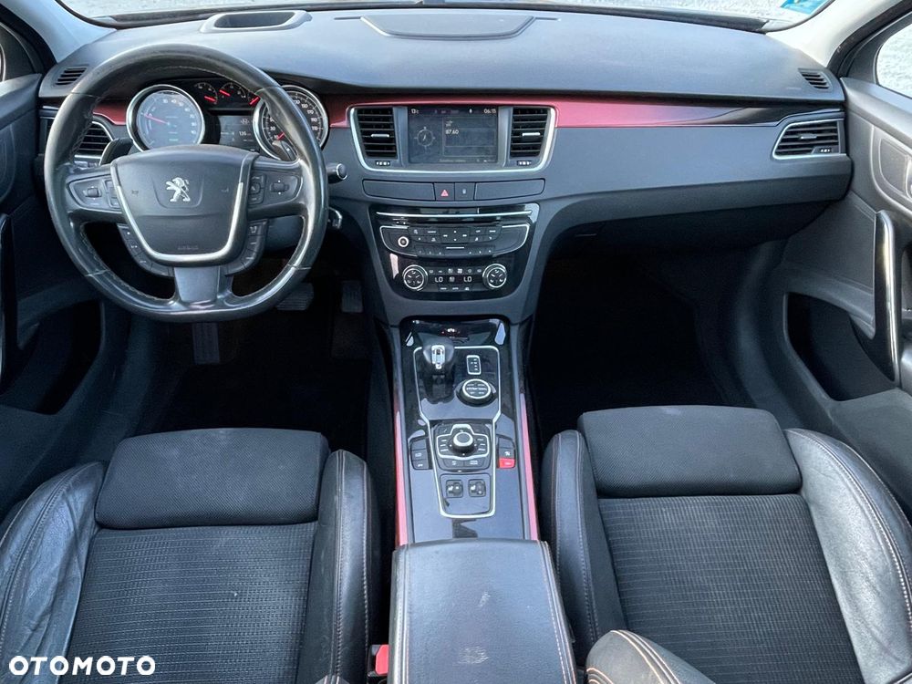 Peugeot 508 RXH Hybrid4 - 10