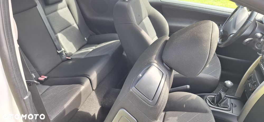 Peugeot 207 1.4 16V Trendy - 11