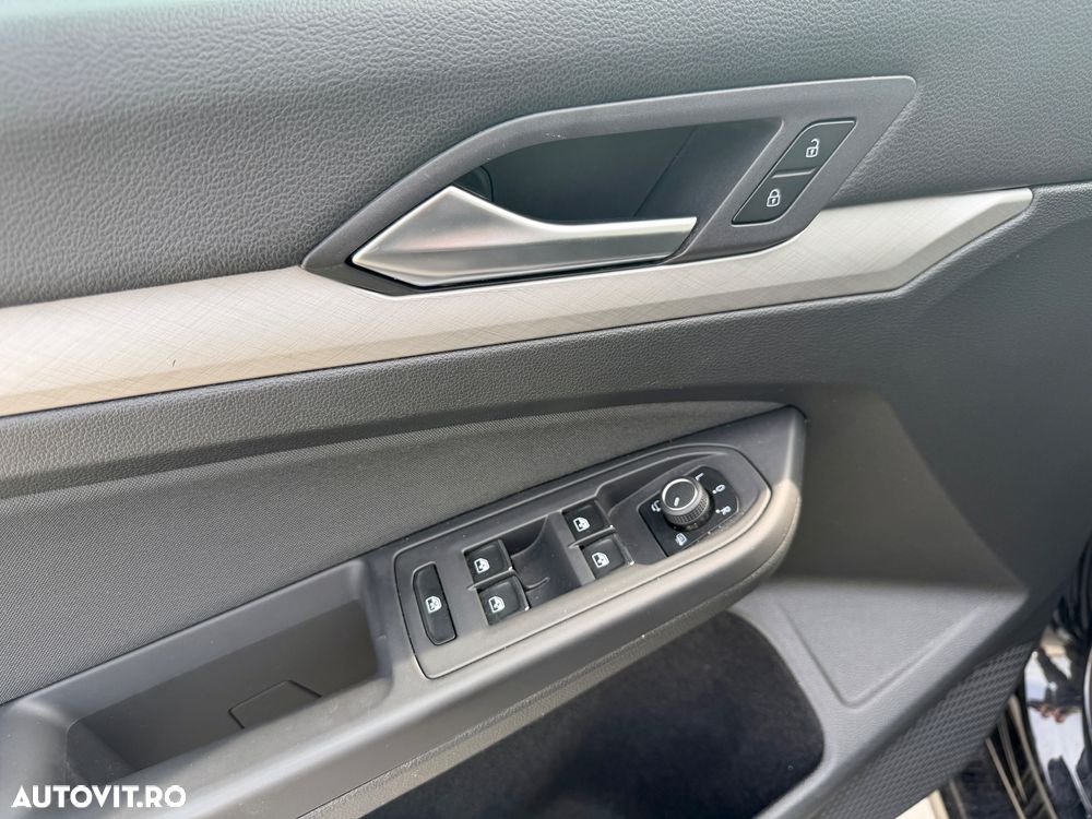 Volkswagen Golf - 20