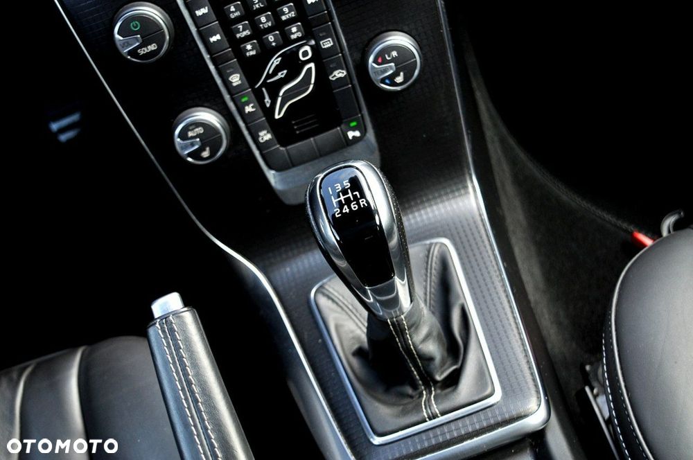 Volvo V40 T2 Summum - 20