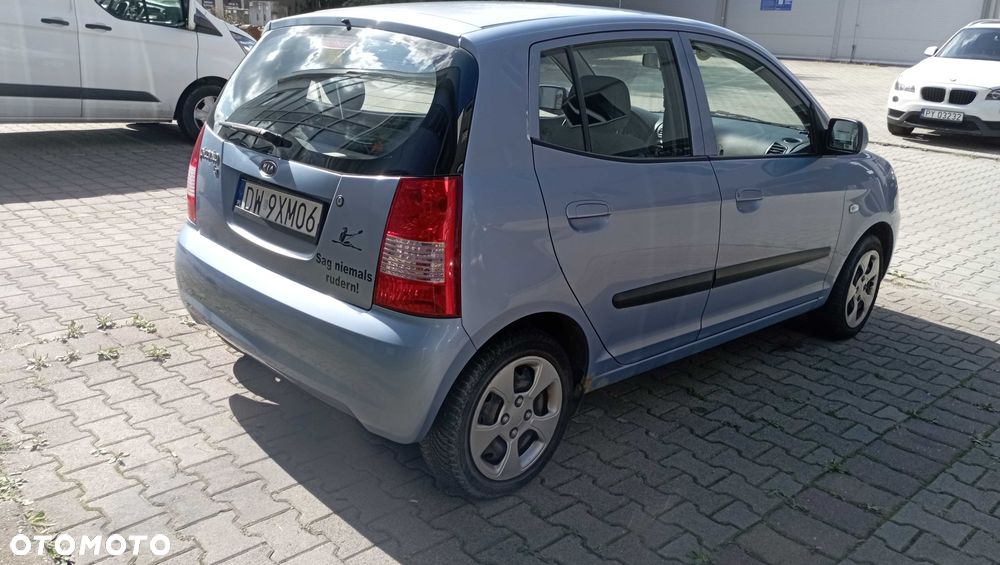 Kia Picanto - 4