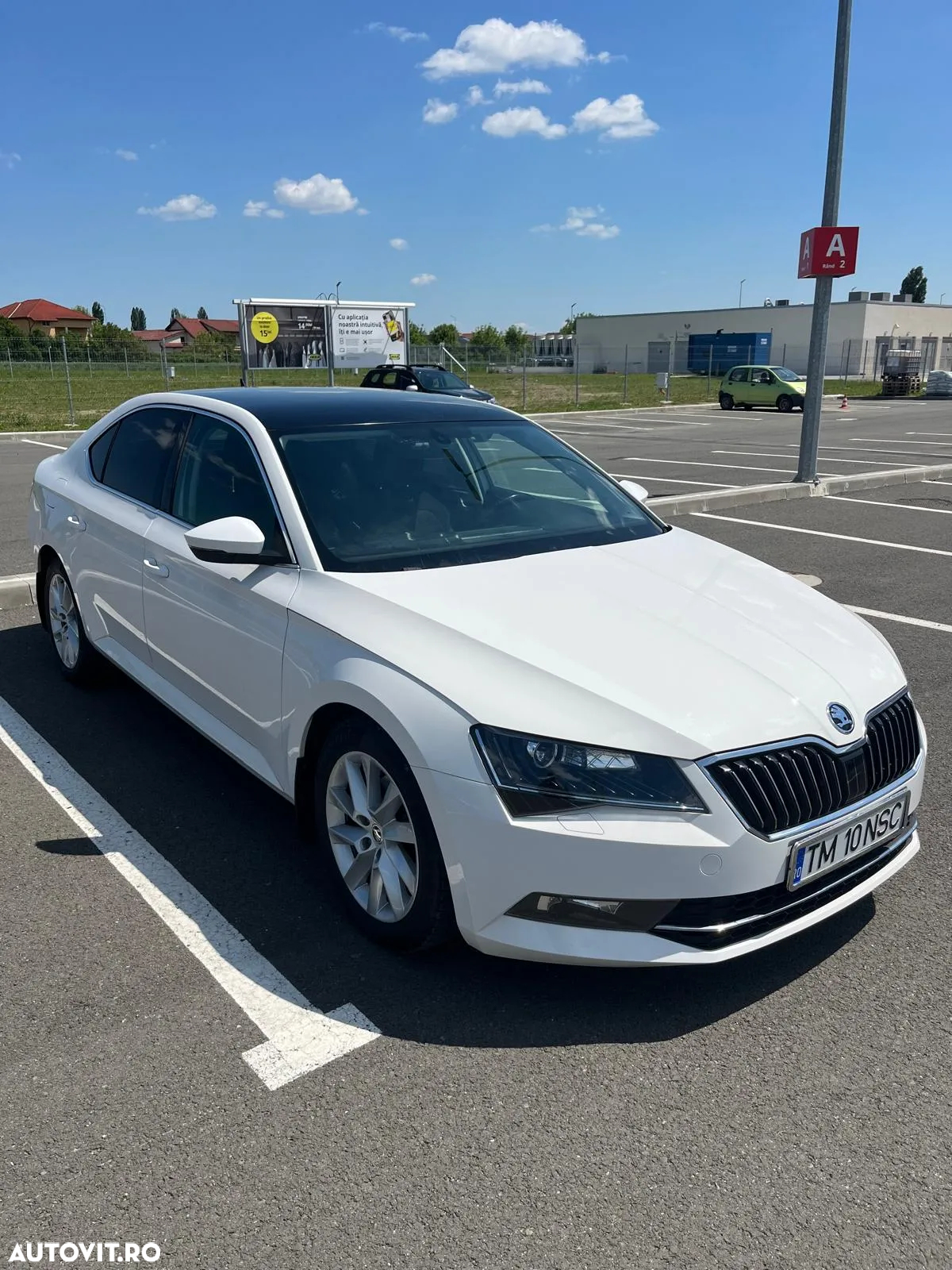 Skoda Superb 2.0 TDI DSG Ambition - 2
