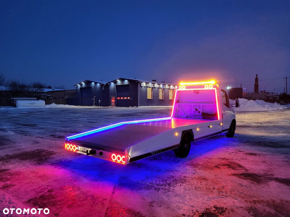 Mercedes-Benz Sprinter 317 Autolaweta najazd alu Hak 3500kg - 16