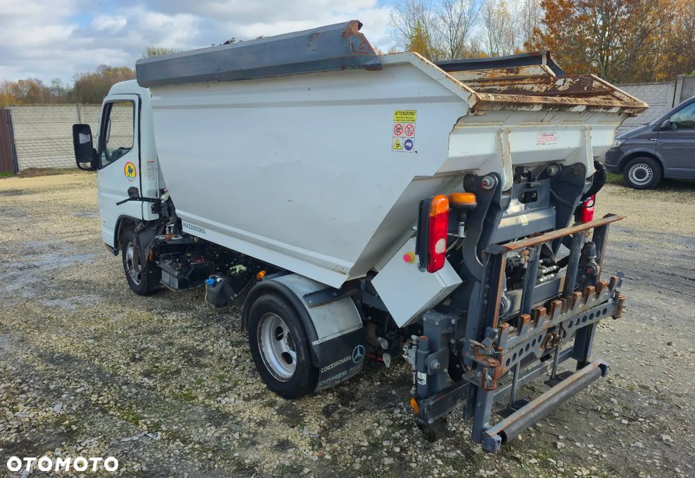 Mitsubishi CANTER FUSO - 11