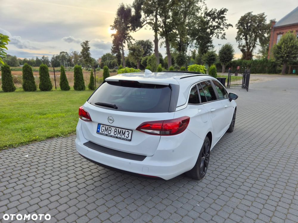 Opel Astra 1.6 D (CDTI) Dynamic - 28
