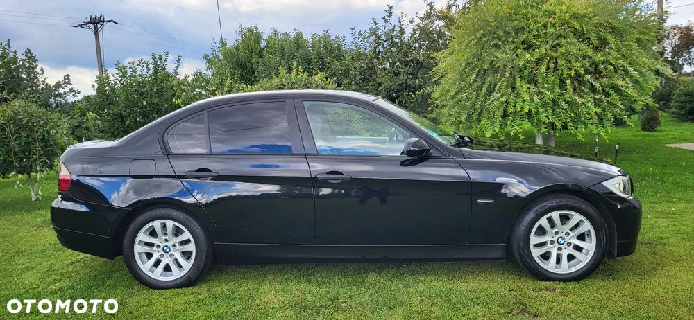 BMW Seria 3 320i - 17