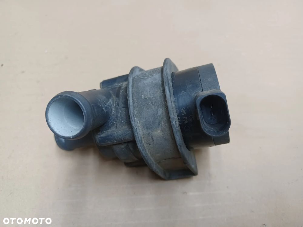 POMPKA WODY VW AUDI 1.2 1.4 TSI 1K0965561L - 4