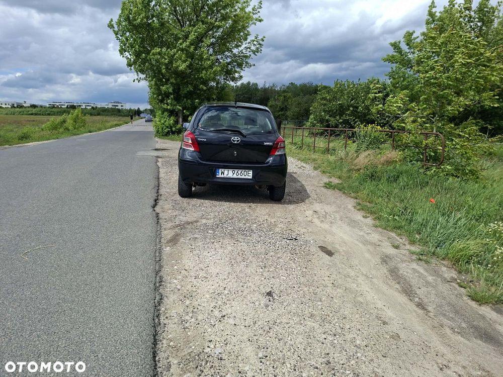 Toyota Yaris 1.0 VVT-i Luna - 5