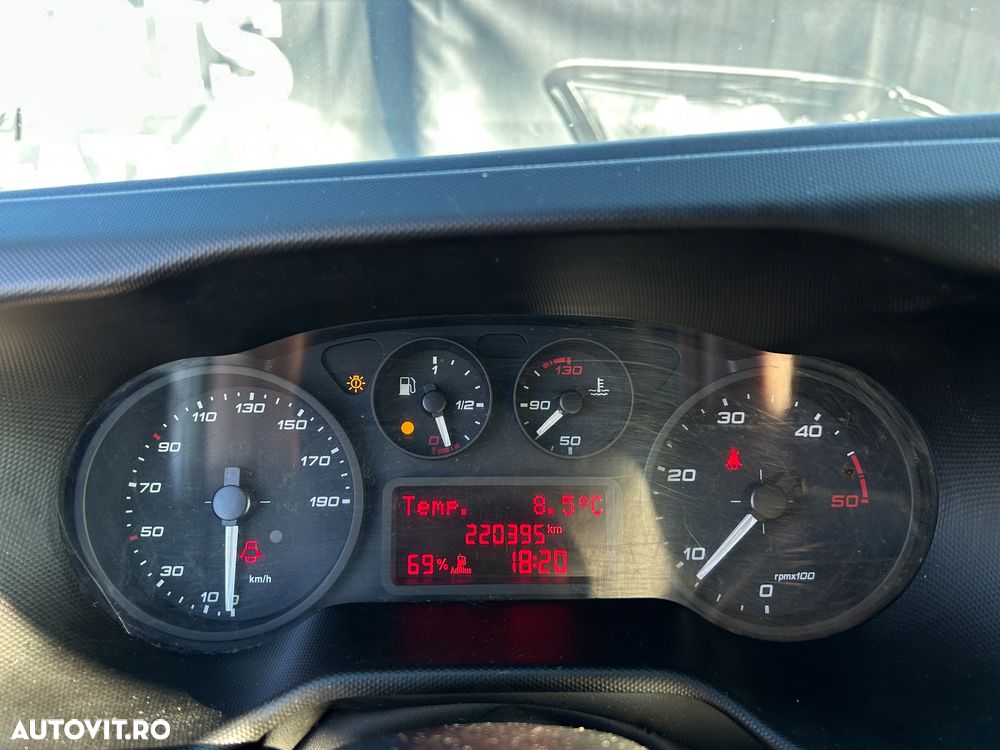 Iveco Daily BOX 8 EUROPALETI LIFT AXA DUBLA SPATE - 24