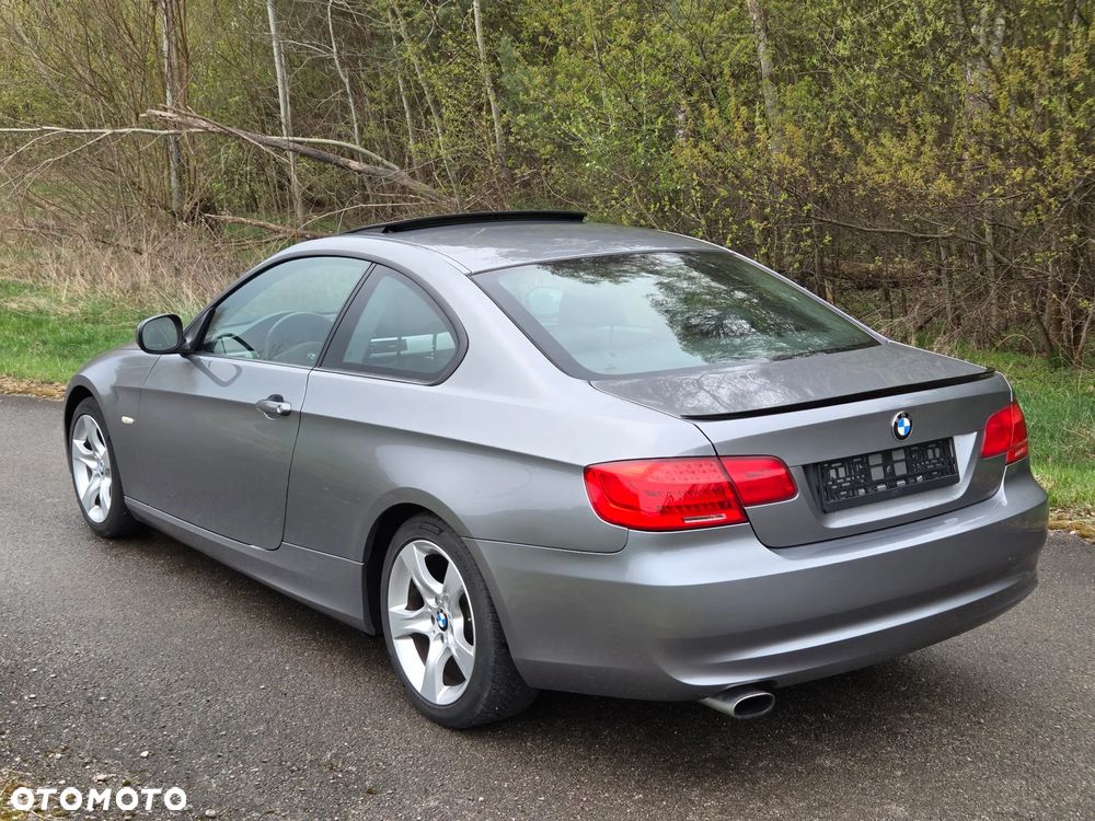 BMW Seria 3 320i Edition Exclusive - 10