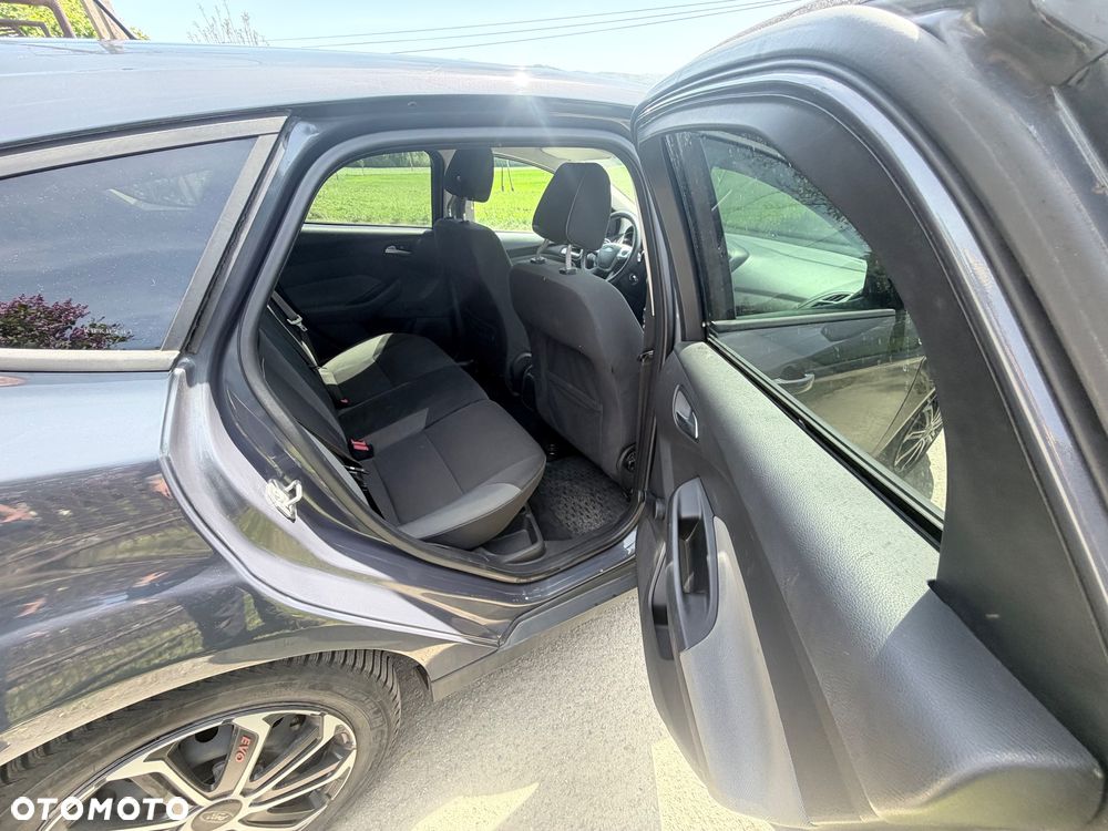Ford Focus 1.6 TDCi DPF Start-Stopp-System Ambiente - 27