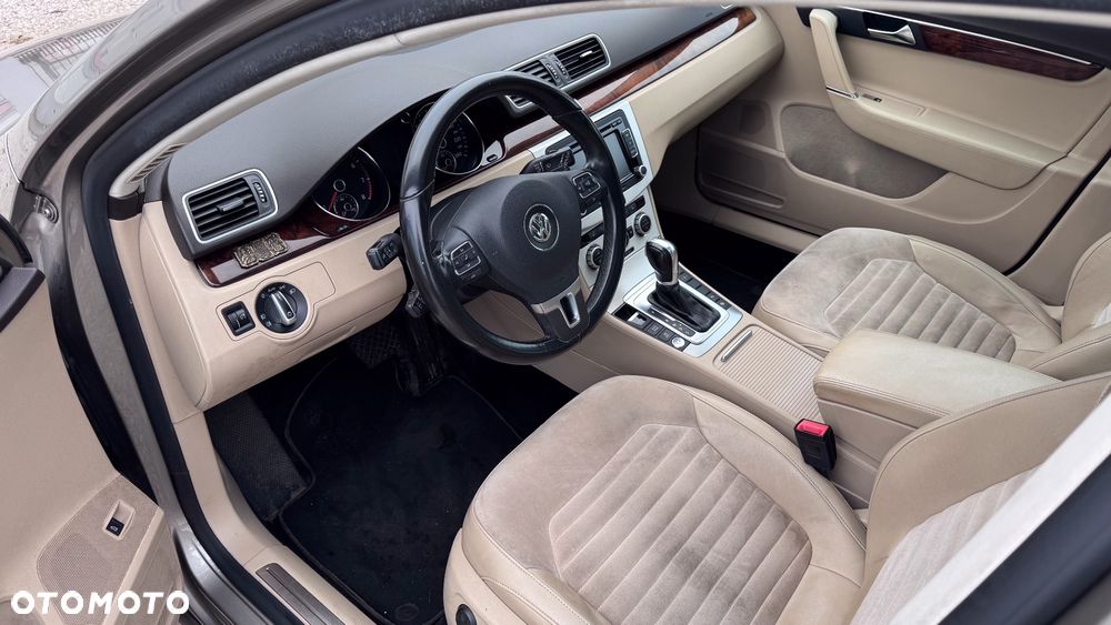 Volkswagen Passat 1.8 TSI Highline DSG - 13