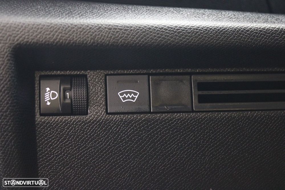 Citroën C4 1.2 PureTech Plus - 12