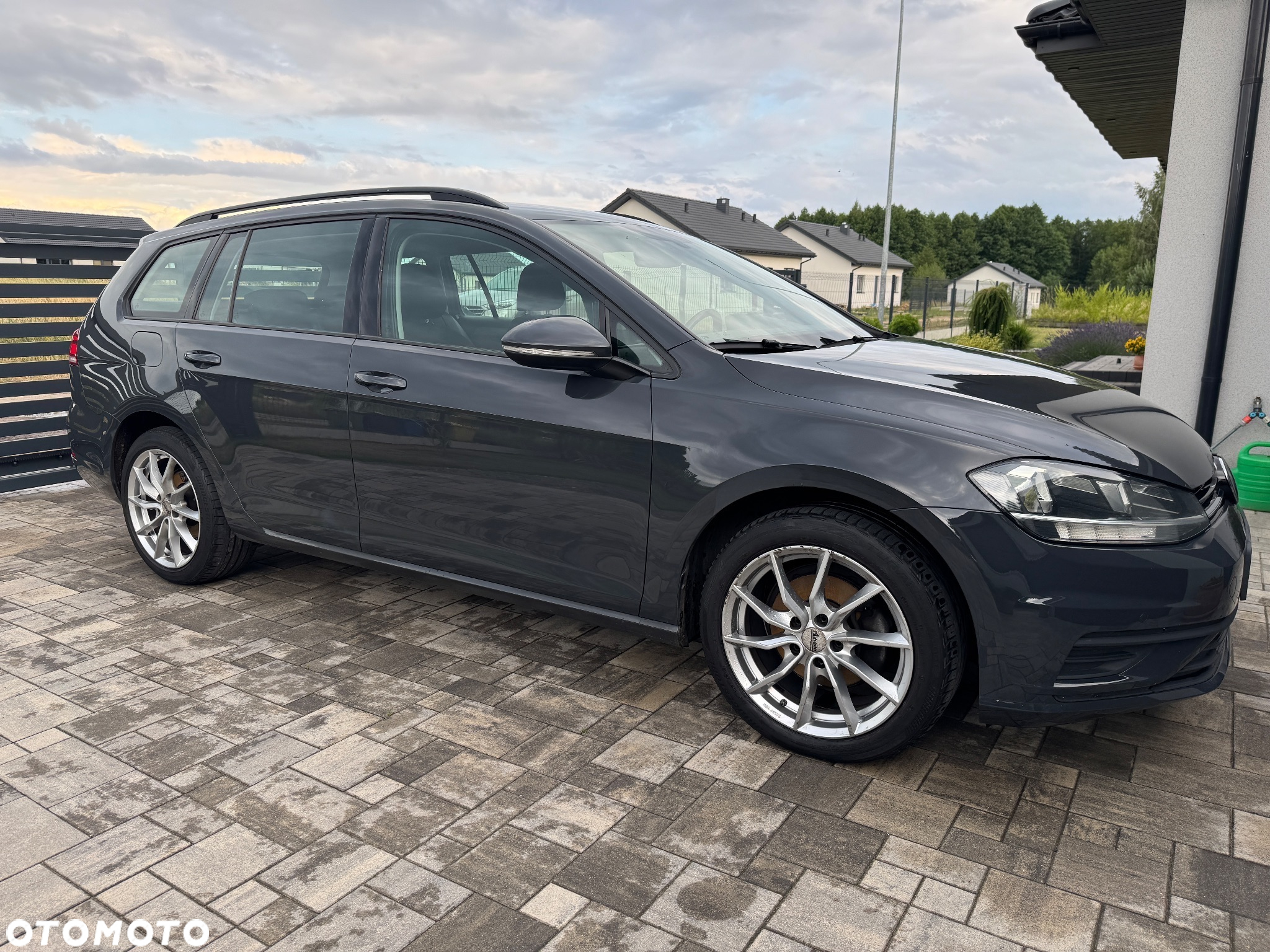 Volkswagen Golf - 15