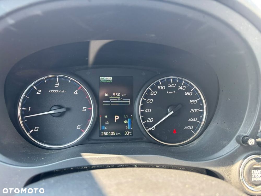 Mitsubishi Outlander 2.2 DI-D 4WD Automatik Invite - 6