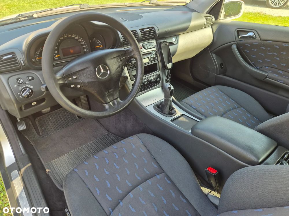 Mercedes-Benz Klasa C 180 Kompressor Sportcoupe - 8