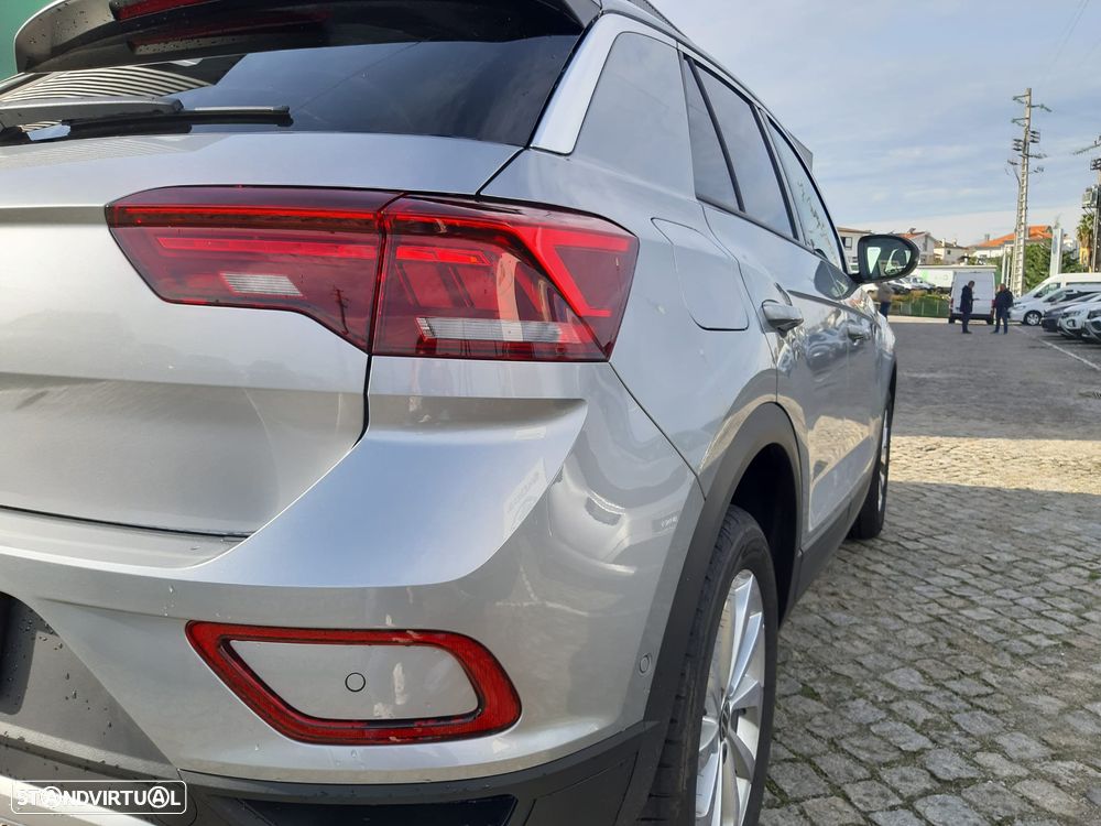 VW T-Roc 1.5 TSI Urban DSG - 23