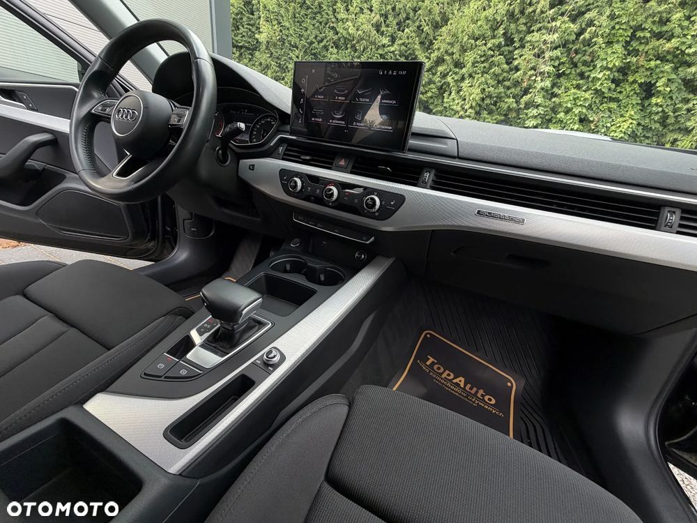 Audi A4 Avant 40 TDI quattro S tronic - 16