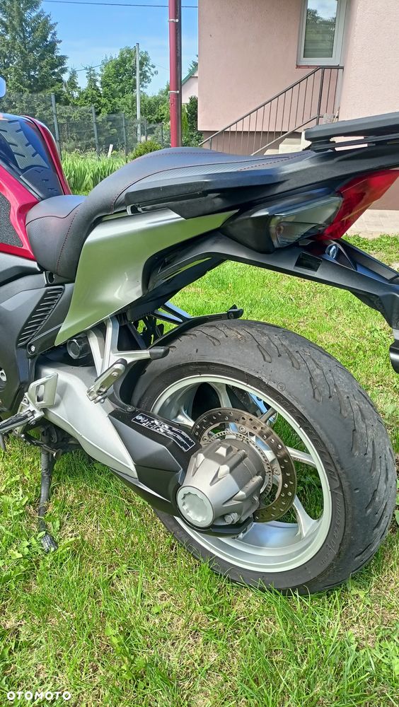 Honda VFR - 7
