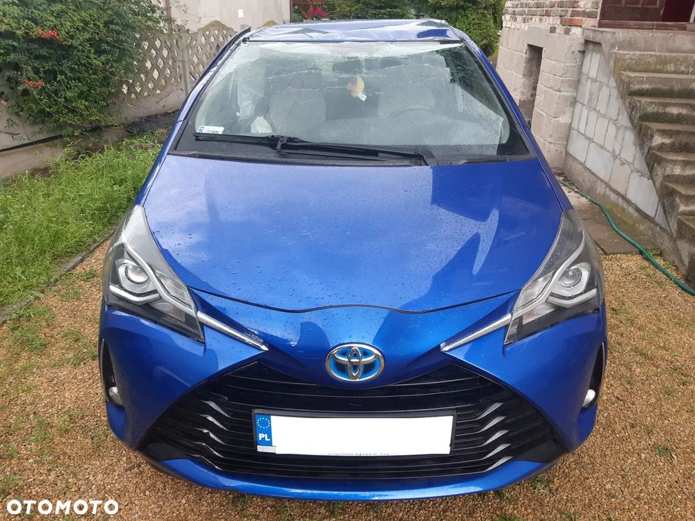 Toyota Yaris Hybrid 100 Premium - 7