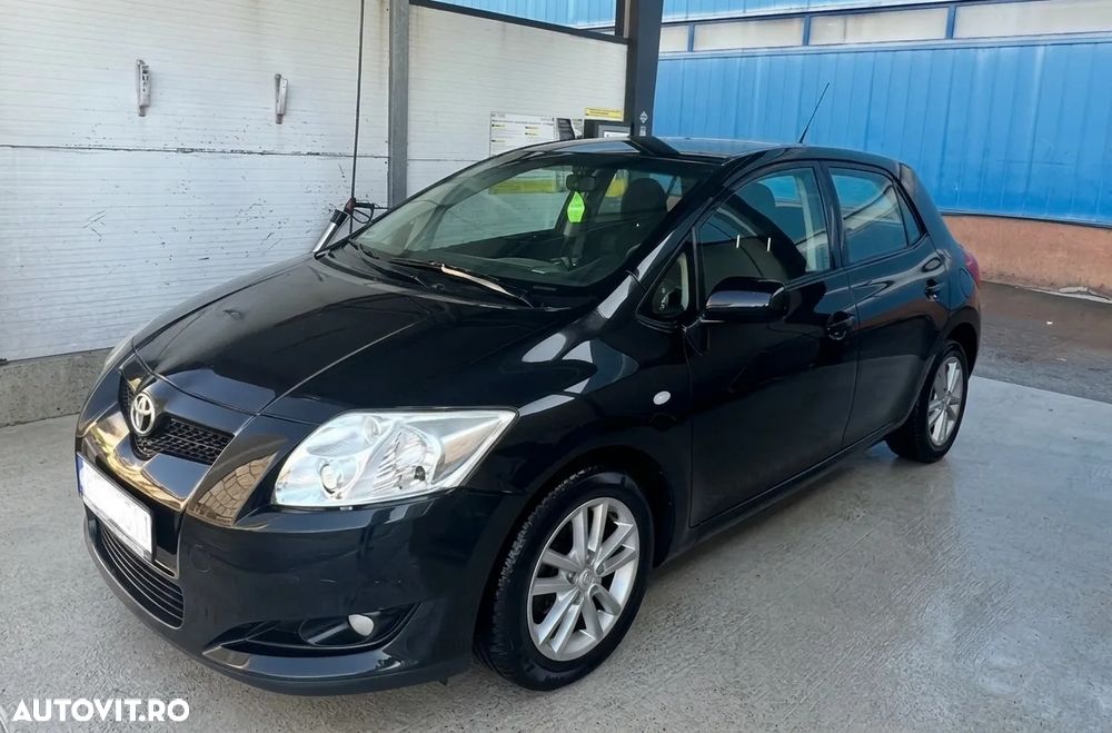 Toyota Auris - 1