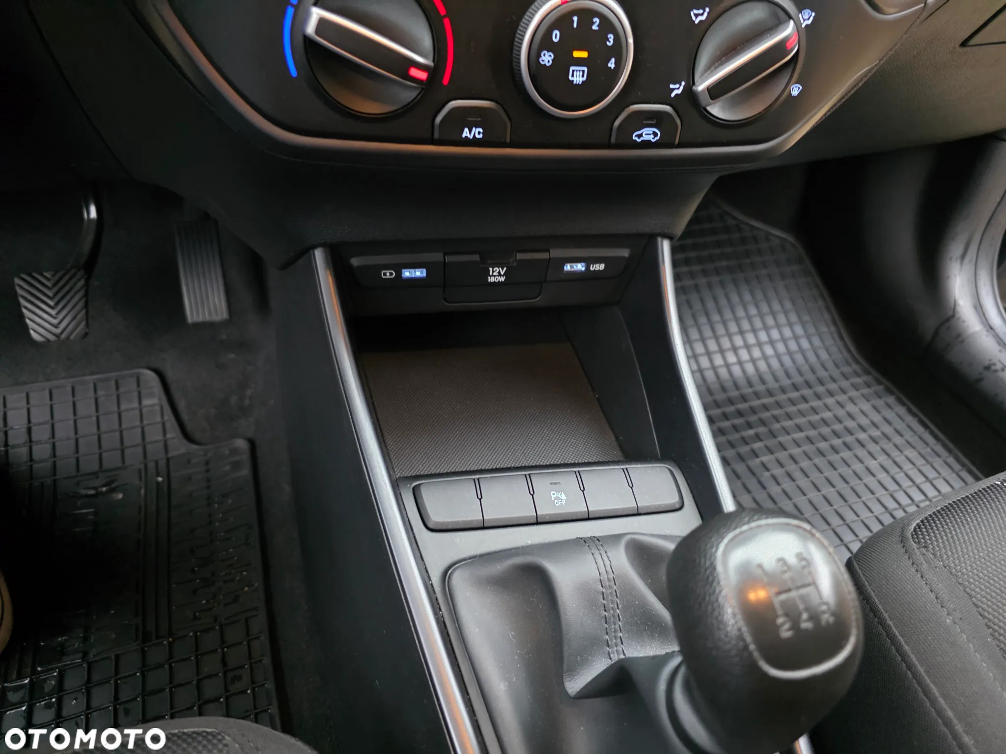 Hyundai i20 - 32