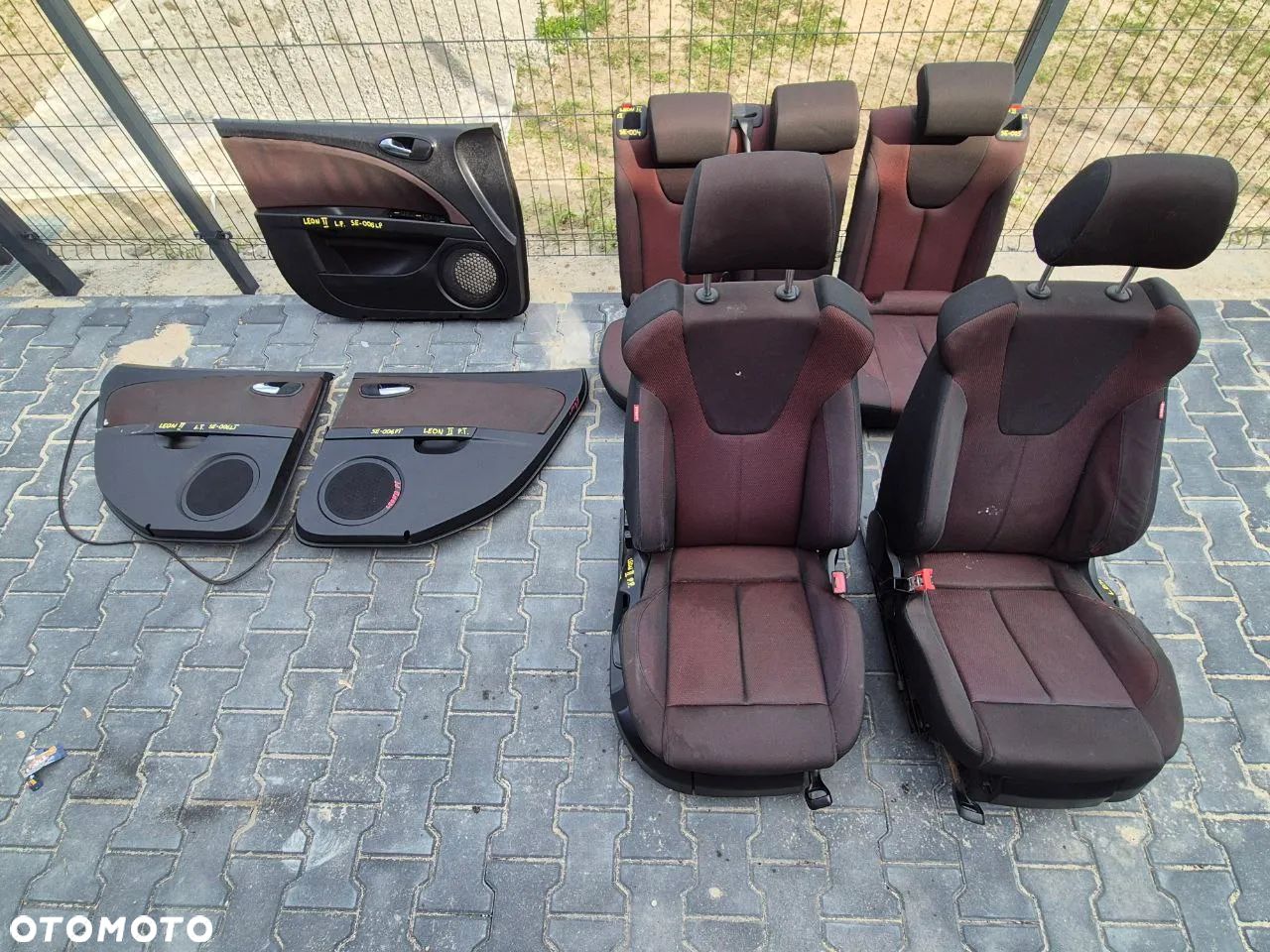FOTEL, KANAPA / BOCZEK DRZWI SEAT LEON II - 1