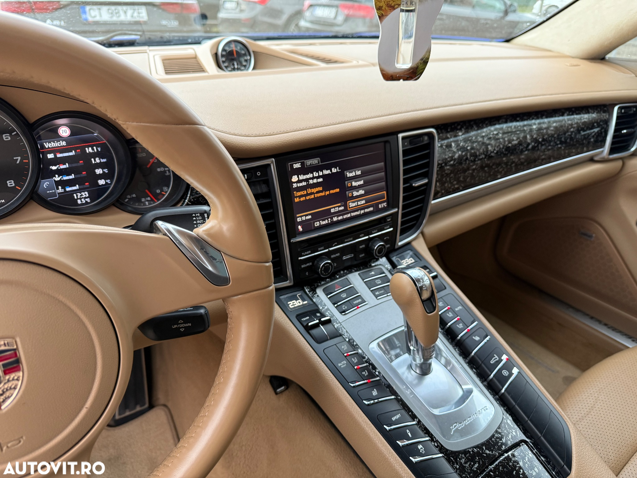 Porsche Panamera 4 PDK Platinum Edition - 38