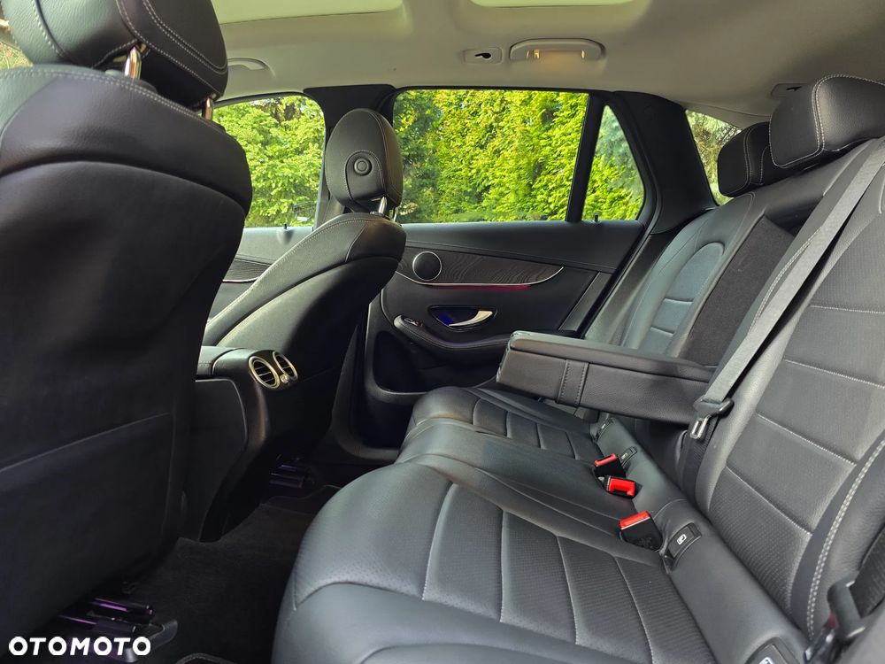 Mercedes-Benz GLC 300 4Matic 9G-TRONIC - 37