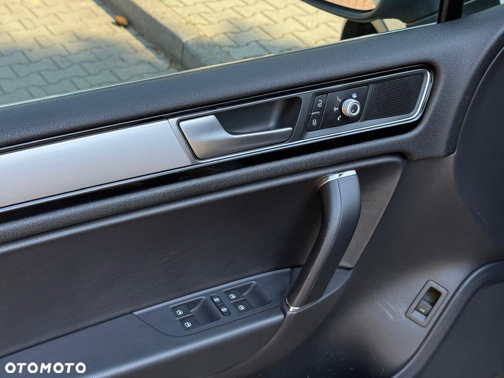 Volkswagen Touareg 3.0 V6 TDI SCR Blue Motion DPF Automatik Terrain Tech - 16