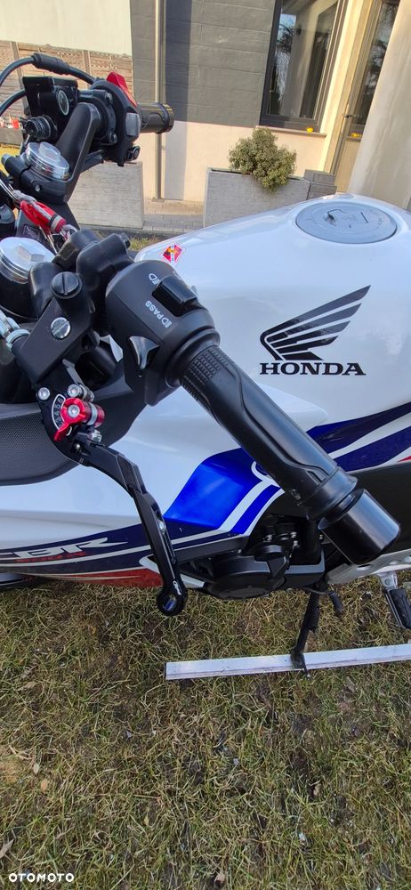 Honda CBR - 8