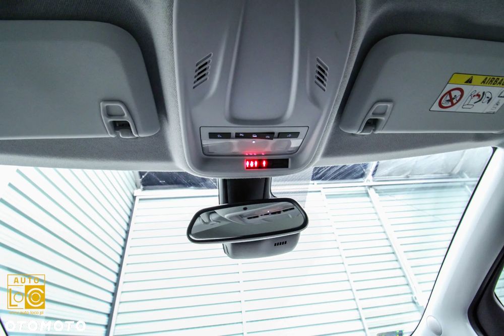 Opel Crossland X 1.2 T 120 Lat S&S - 31