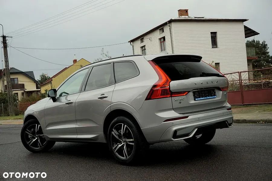 Volvo XC 60 B4 D AWD Plus Dark - 3