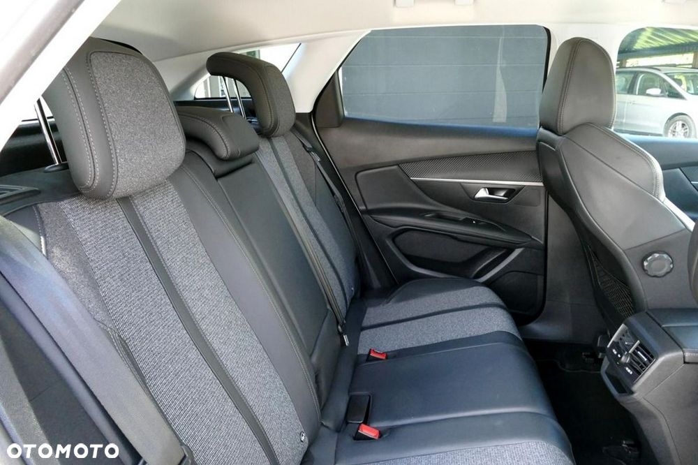 Peugeot 3008 1.2 PureTech GPF Crossway S&S EAT8 - 32