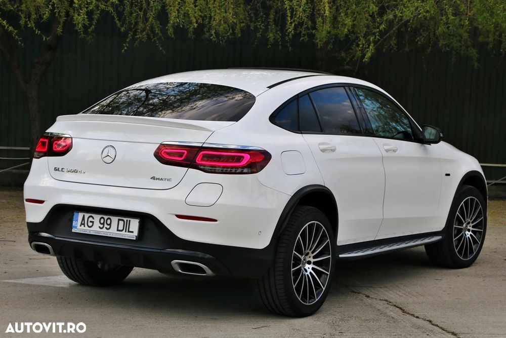 Mercedes-Benz GLC 300 de 4Matic 9G-TRONIC AMG Line Plus - 4