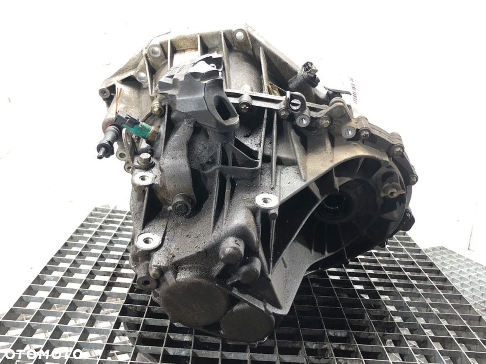 SKRZYNIA BIEGÓW  RENAULT MEGANE III liftback (BZ0/1_, B3_) 2008 - 2022 1.6 16V (BZ1B, BZ1H) 81 kW - 5